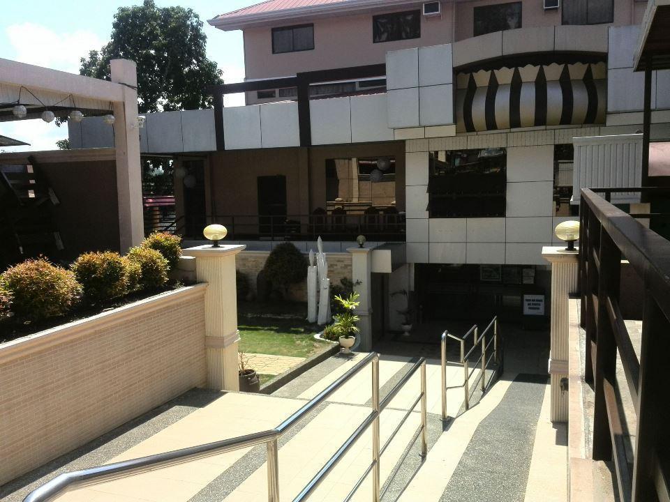Four Queens Resort Pagadian Exterior foto